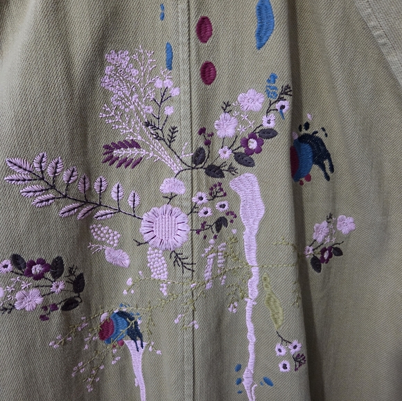 Pilcro Embroidered Coat Size Medium - Picture 7 of 8